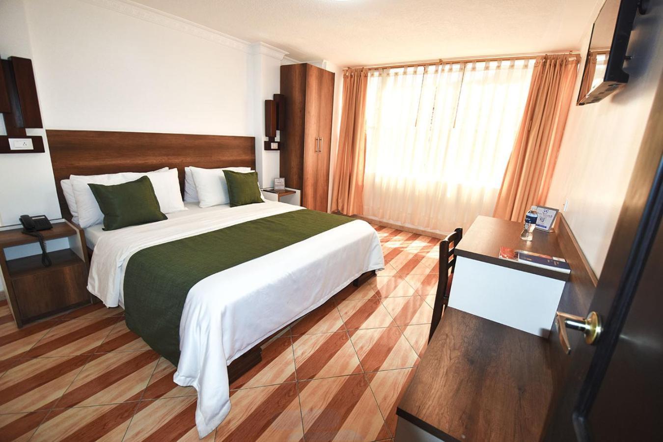 Hotel Plaza Victoria Ibarra Εξωτερικό φωτογραφία