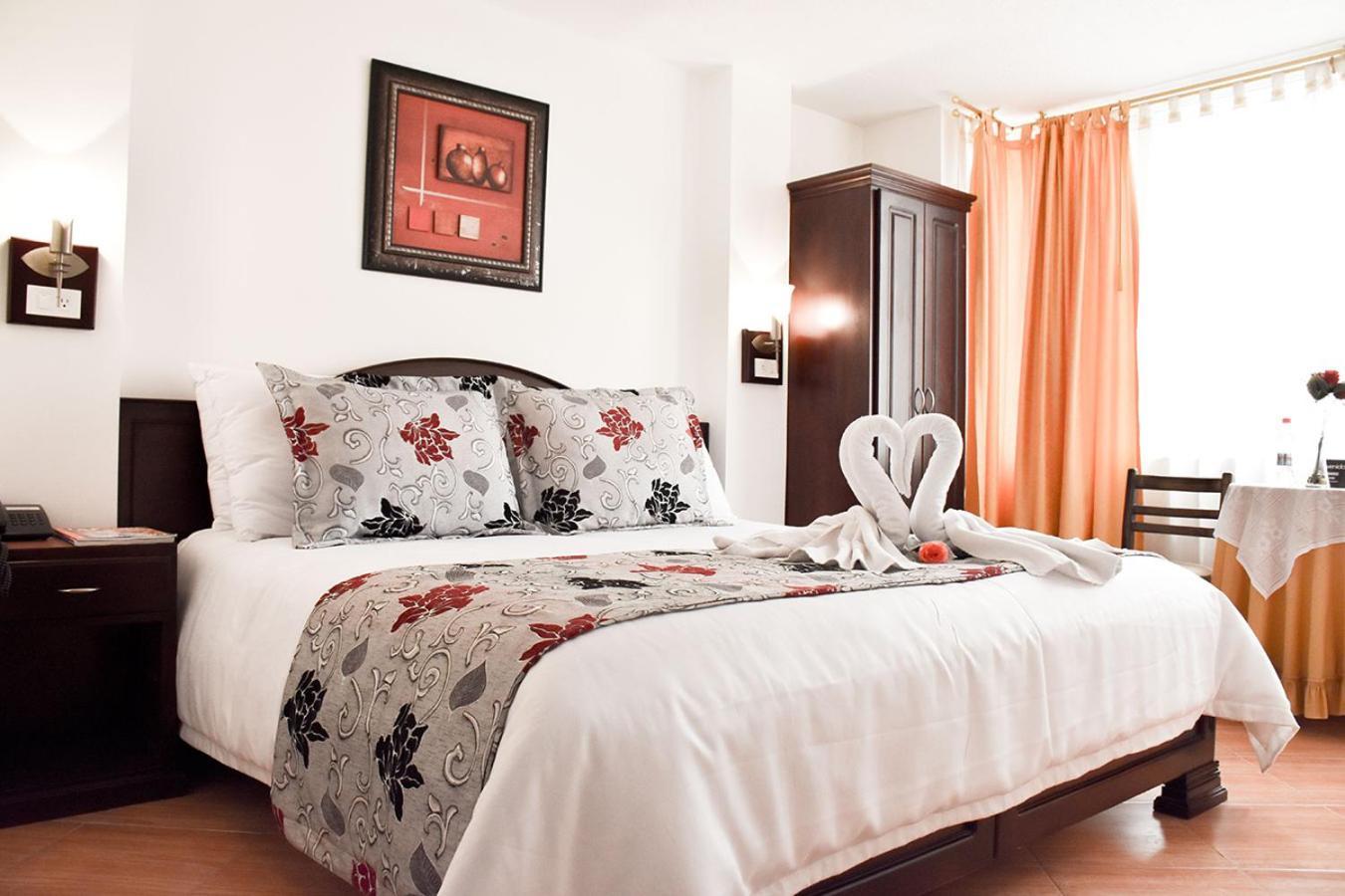 Hotel Plaza Victoria Ibarra Εξωτερικό φωτογραφία