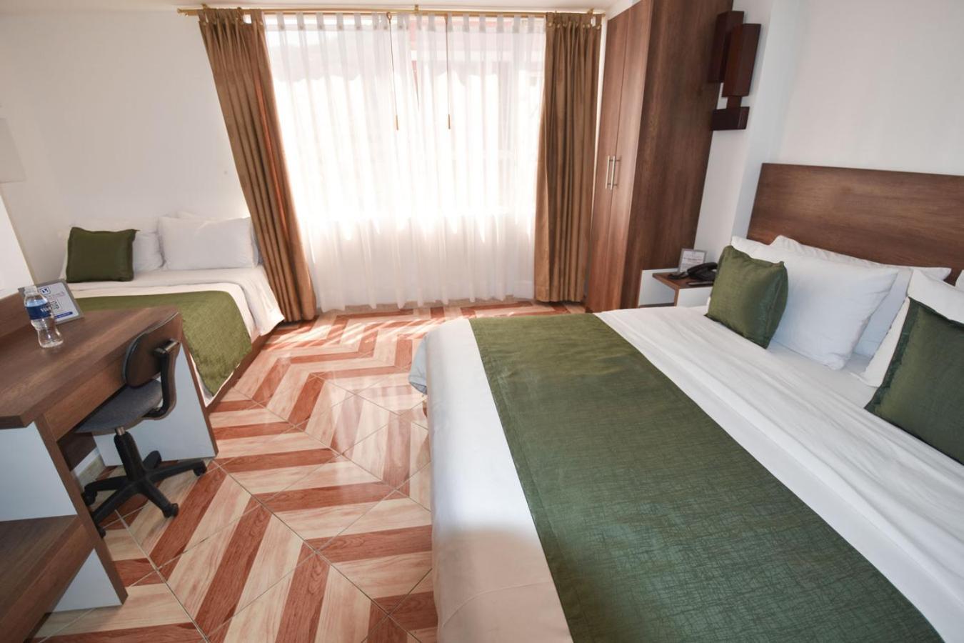 Hotel Plaza Victoria Ibarra Εξωτερικό φωτογραφία