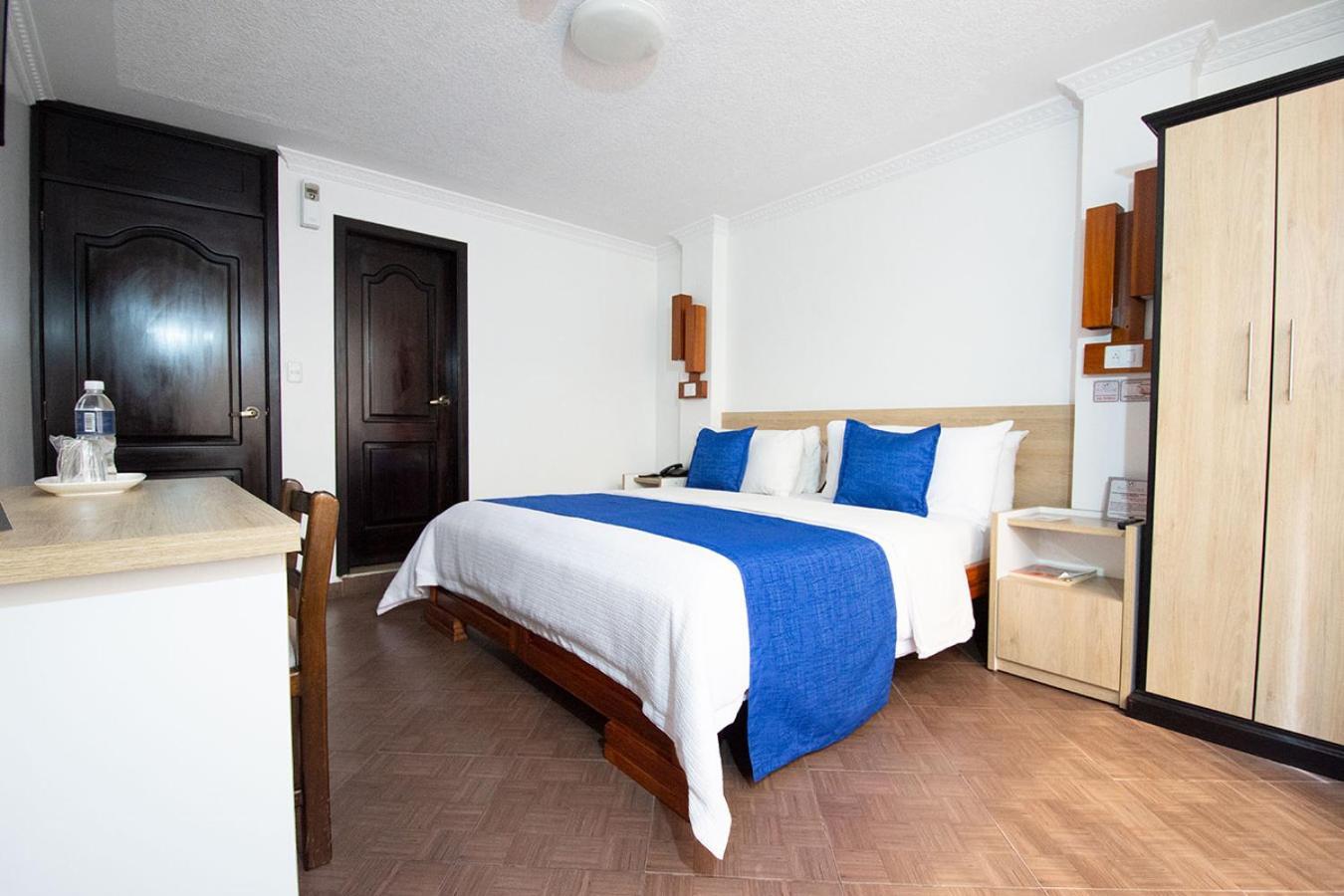 Hotel Plaza Victoria Ibarra Εξωτερικό φωτογραφία