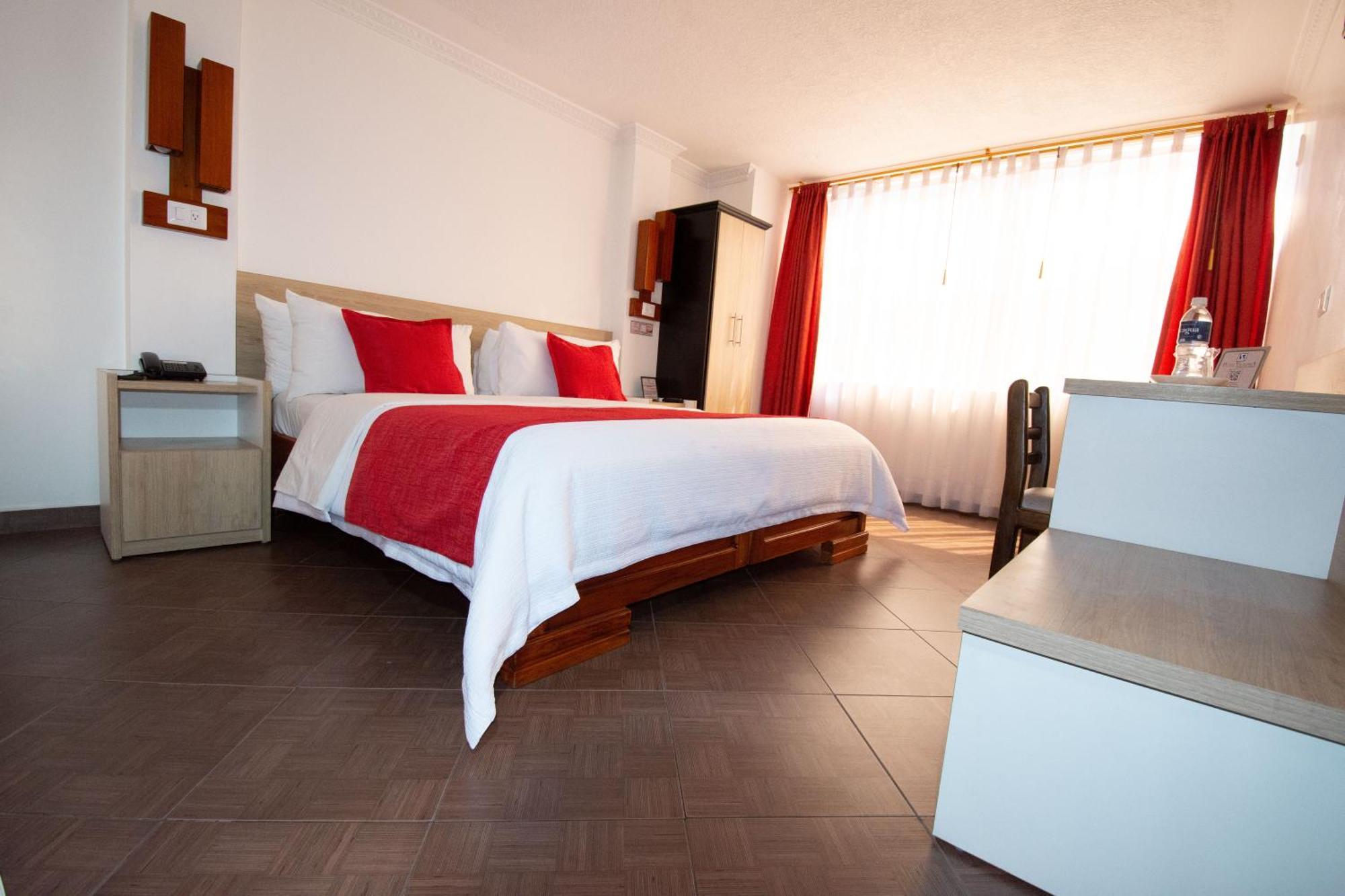 Hotel Plaza Victoria Ibarra Εξωτερικό φωτογραφία