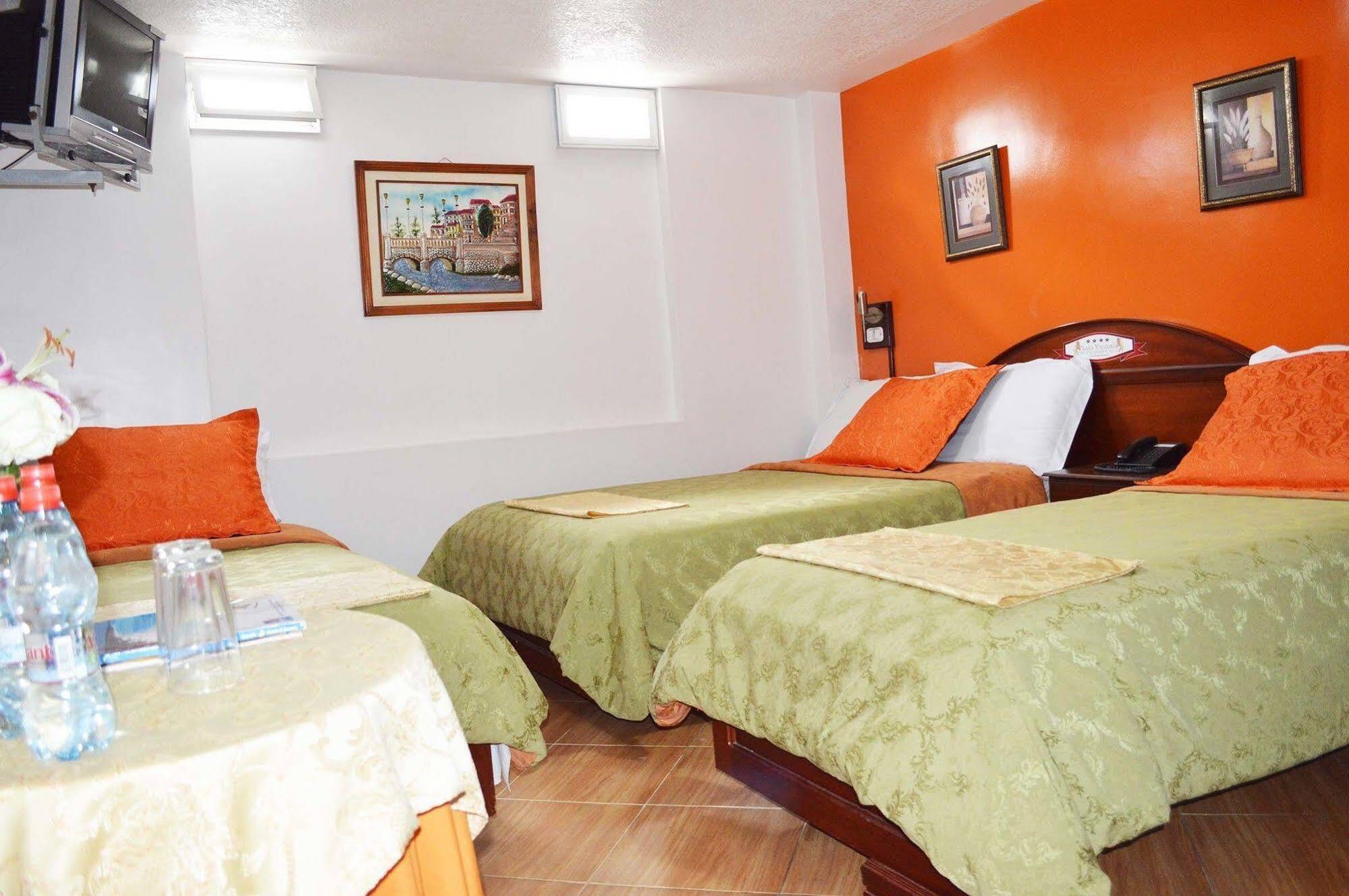 Hotel Plaza Victoria Ibarra Εξωτερικό φωτογραφία